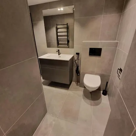 And Spacious For 6 Apartamento Trondheim
